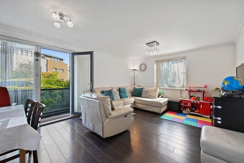2 bedroom flat for sale, Oat House, Peacock Close, Mill Hill, London, NW7 1LG