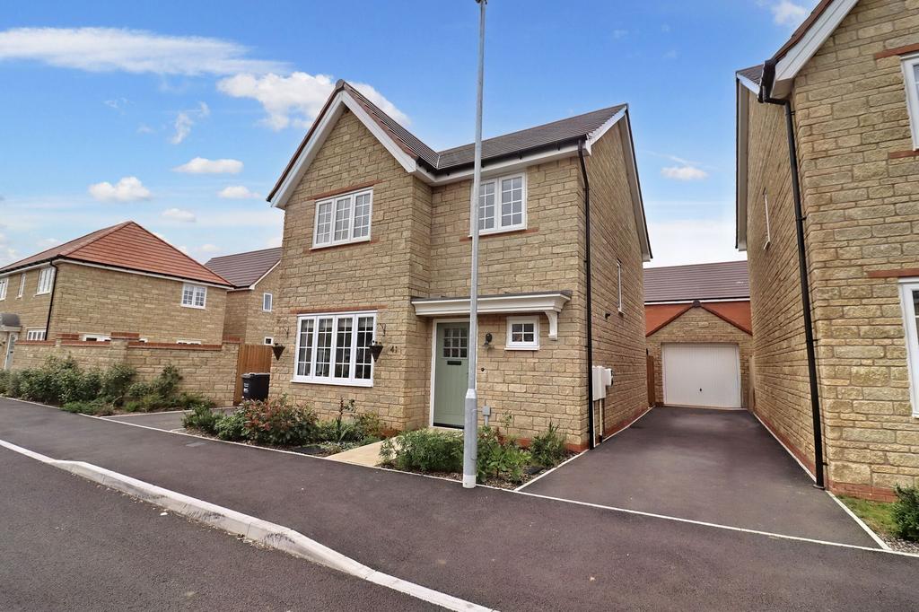 Somerton TA11 4 bed detached house for sale £375,000