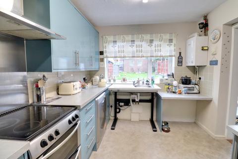 4 bedroom detached house for sale, WINIFRED ROAD, WATERLOOVILLE