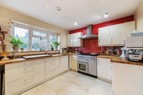 4 bedroom detached house for sale, Manor Lea Close, Milford, Godalming, GU8