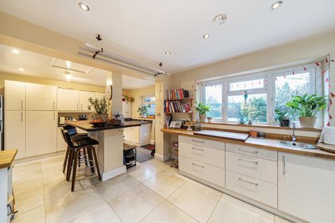 4 bedroom detached house for sale, Manor Lea Close, Milford, Godalming, GU8