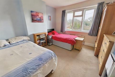 3 bedroom semi-detached house for sale, West Morden