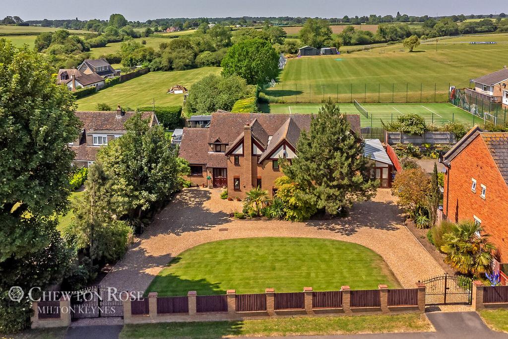 Little London, Deanshanger 5 bed detached house for sale £825,000