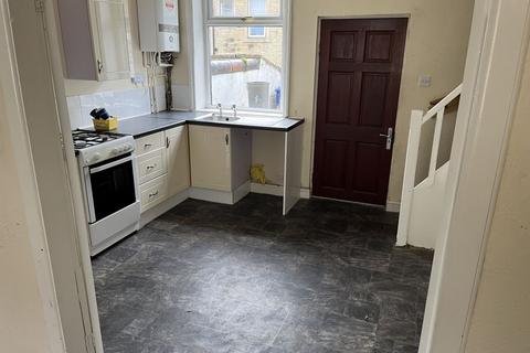 2 bedroom terraced house to rent, Basil Street, Colne BB8