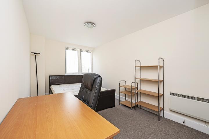 Chpk3320936 large-4-06 jpg