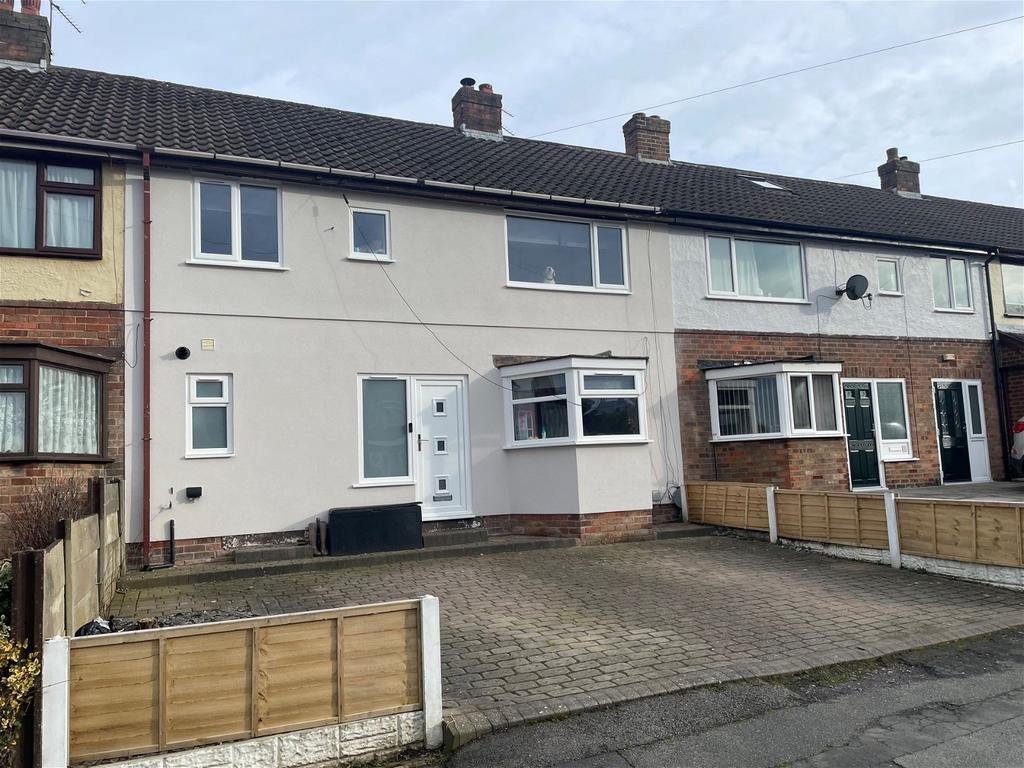 ROTHWELL DRIVE, AUGHTON 3 bed terraced house for sale £260,000
