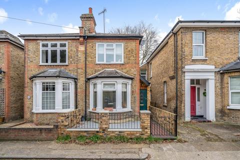 24 Avenue Road, Kingston Upon Thames, KT1 2RB