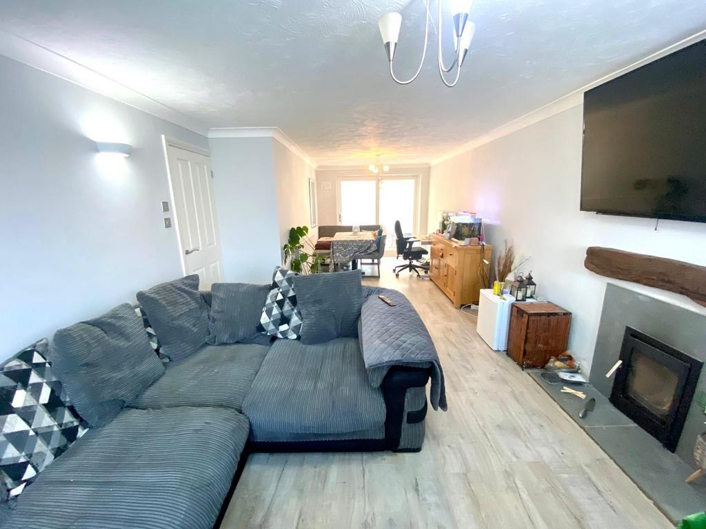 Lounge/dining room