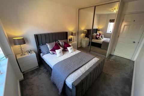 2 bedroom apartment to rent, Langton's Wharf, Leeds LS2