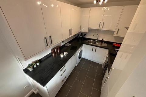 2 bedroom apartment to rent, Langton's Wharf, Leeds LS2