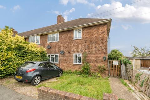 2 bedroom maisonette for sale, Lambarde Avenue, Mottingham, SE9