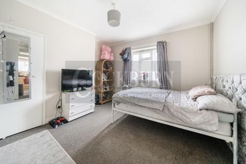 61 Lambarde Avenue, London, SE9 3HH