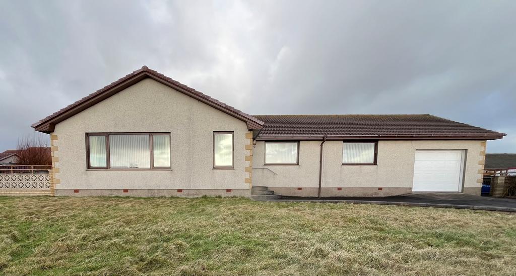 Broadhaven Road 3 bed detached bungalow for sale £245,000
