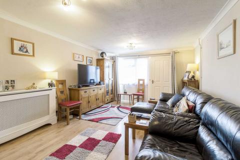 19 Harkness Close, Bletchley, Milton Keynes, MK2 3NB