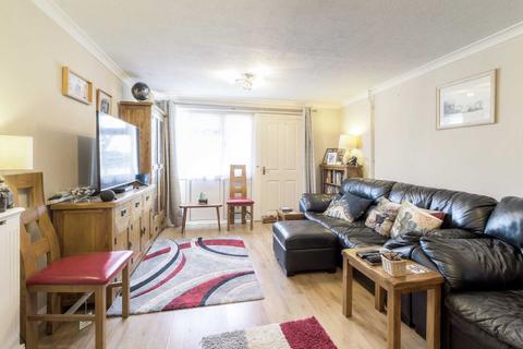 19 Harkness Close, Bletchley, Milton Keynes, MK2 3NB