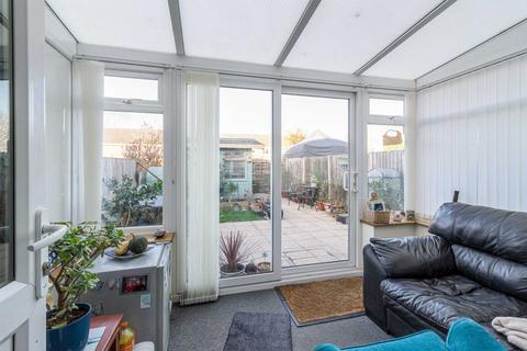 19 Harkness Close, Bletchley, Milton Keynes, MK2 3NB