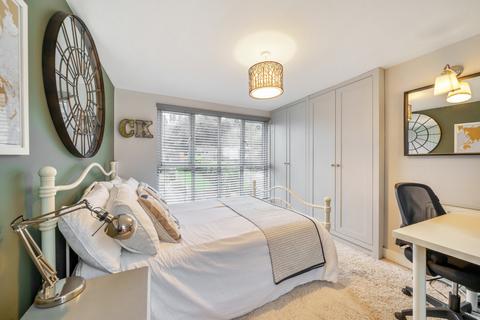 7 Eashing Lane, Godalming, GU7 2JZ