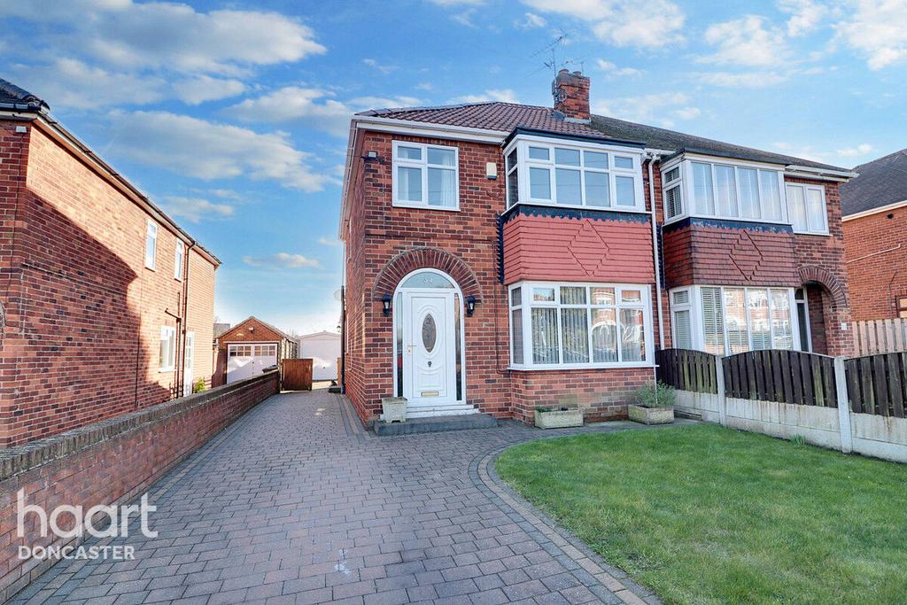 Tenter Balk Lane, Adwick le Street... 3 bed semidetached house for