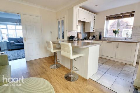 54 Tenter Balk Lane, Adwick Le Street, Doncaster, DN6 7EF