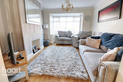 54 Tenter Balk Lane, Adwick Le Street, Doncaster, DN6 7EF