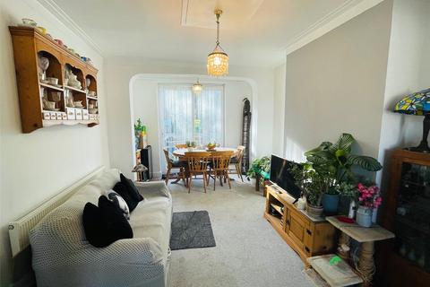 3 bedroom terraced house for sale, Chelsworth Drive, Plumstead Common, London, SE18