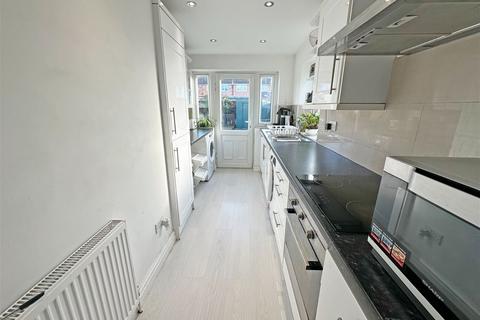 29 Arundel Road, Birmingham, B14 5TY