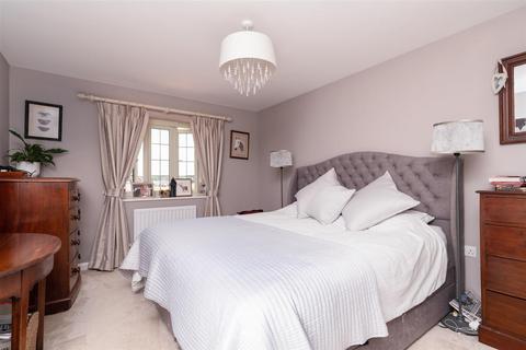 5 bedroom detached house for sale, Wellesley Close, Moreton-In-Marsh, GL56