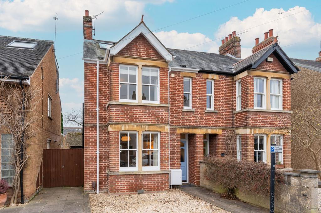 Road, Headington, OX3 4 bed semidetached house for sale £825,000