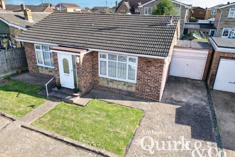 2 bedroom detached bungalow for sale, Delgada Road, Canvey Island, SS8