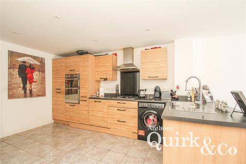 27 Military Close, Shoeburyness, Southend-on-sea, SS3 8EG