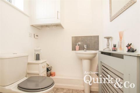 27 Military Close, Shoeburyness, Southend-on-sea, SS3 8EG