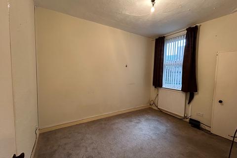 2 bedroom end of terrace house for sale, Arenig Street, Bala