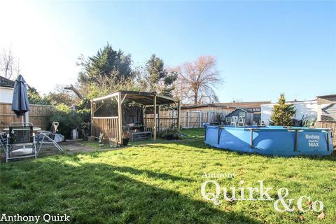 62 Basildon Drive, Basildon, SS15 5RN
