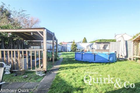 62 Basildon Drive, Basildon, SS15 5RN