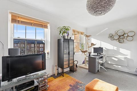 1 bedroom flat for sale, Parkhurst Road, Holloway
