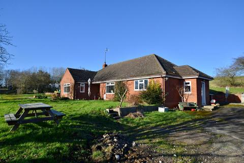 3 bedroom detached bungalow for sale, Longdon Hill Wickhamford WR11 7RP