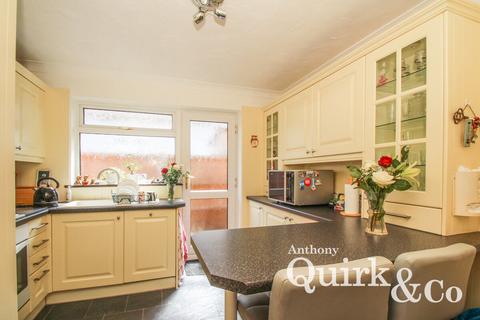 11a Belgrave Road, Eastwood, Leigh-on-sea, SS9 5HE