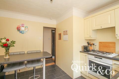 11a Belgrave Road, Eastwood, Leigh-on-sea, SS9 5HE