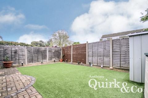11a Belgrave Road, Eastwood, Leigh-on-sea, SS9 5HE