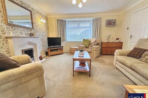 3 bedroom detached house for sale, Ogbourne Close, Longlevens, Gloucester, GL2