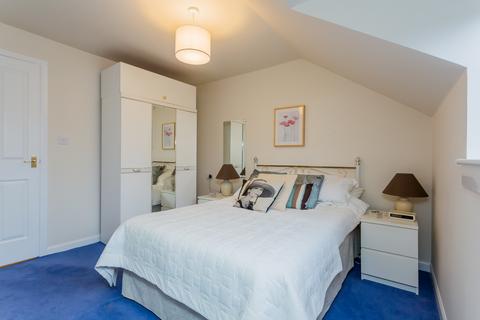 1 Chirmorie Place, Glasgow, G53 7FZ
