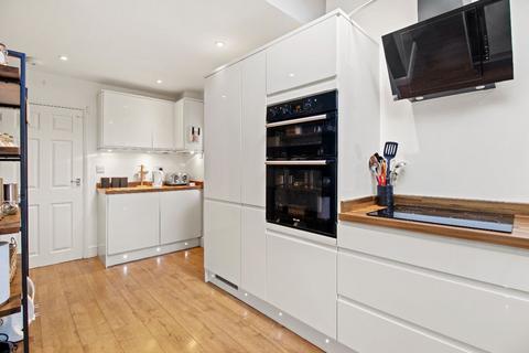 190 Bromwich Road, Worcester, WR2 4BE