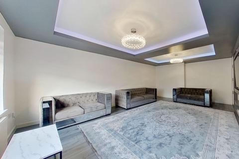 36 Bunns Road, Worcester, WR5 3AS