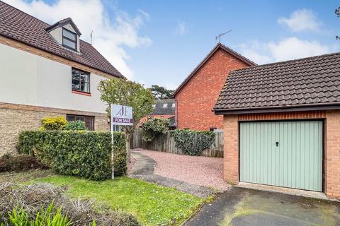 15 Essex Close, Powick, Worcester, WR2 4PX