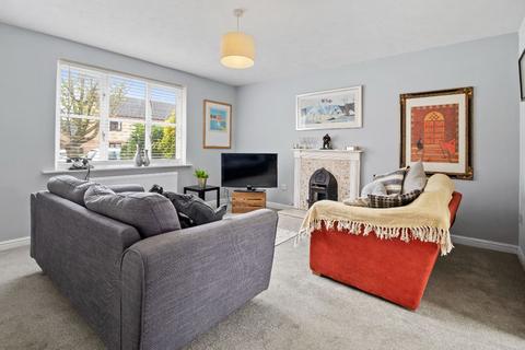 15 Essex Close, Powick, Worcester, WR2 4PX