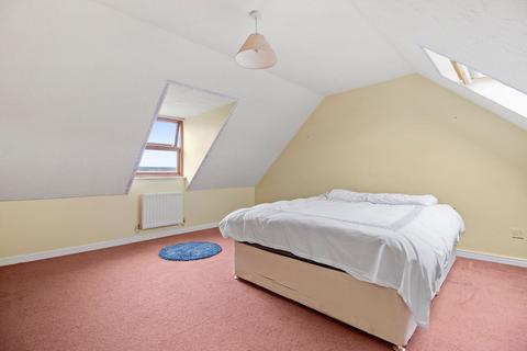 15 Essex Close, Powick, Worcester, WR2 4PX
