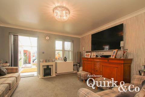 2 bedroom semi-detached house for sale, Haven Quays, Canvey Island, SS8