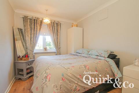 19 Arkwright Road, Tilbury, RM18 8XL