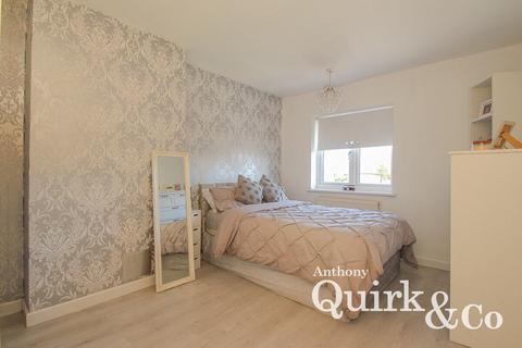 19 Arkwright Road, Tilbury, RM18 8XL