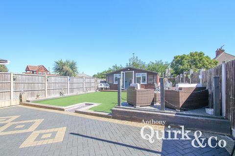 19 Arkwright Road, Tilbury, RM18 8XL